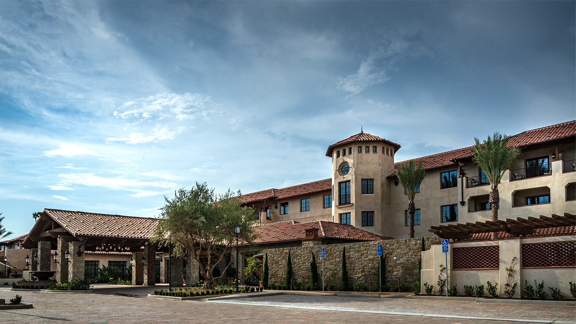 THE NEW INN THE MISSION SAN JUAN CAPISTRANO HOTEL OPENS Anaheim